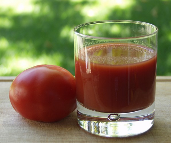 Чем полезен томатный сок - мнение специалистов