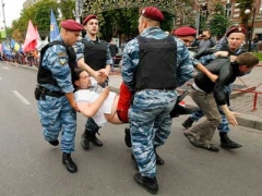 В Крыму милиция оттачивает мастерство по избиению людей